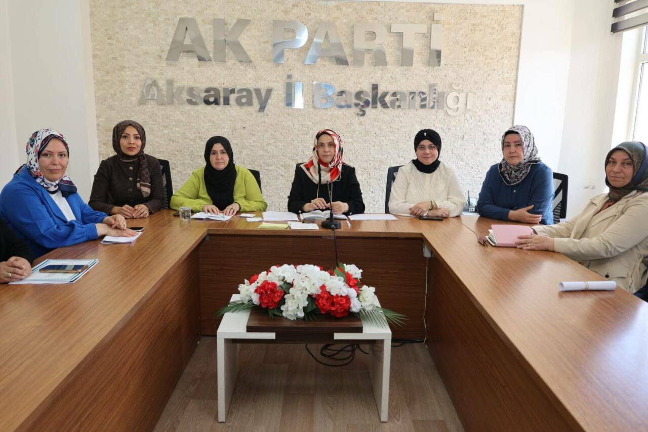 Adalet ve Kalkınma Partisi Aksaray Kadın Kolları Teşkilatı, haftalık olağan