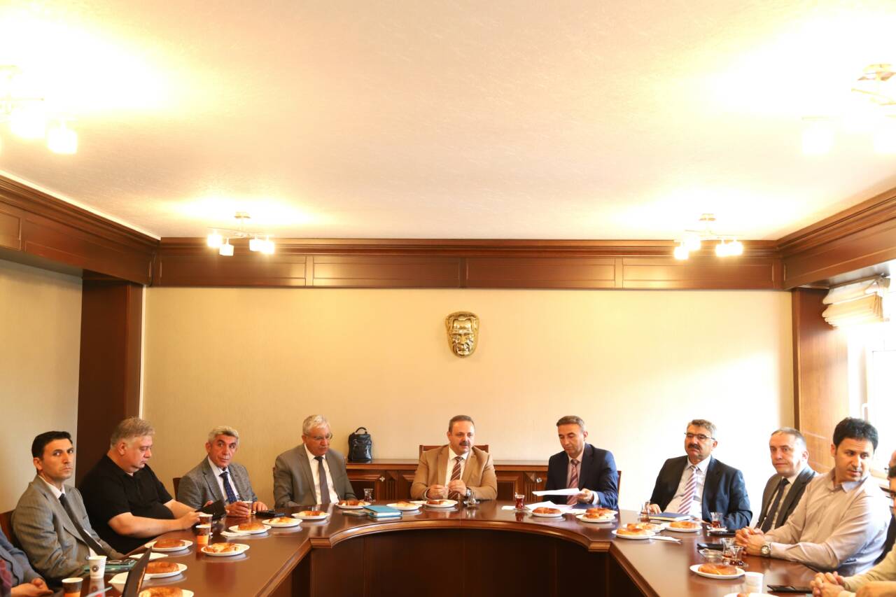 Aksaray Üniversitesi (ASÜ) İletişim Fakültesinde kalite ve akreditasyon süreçlerinin ele