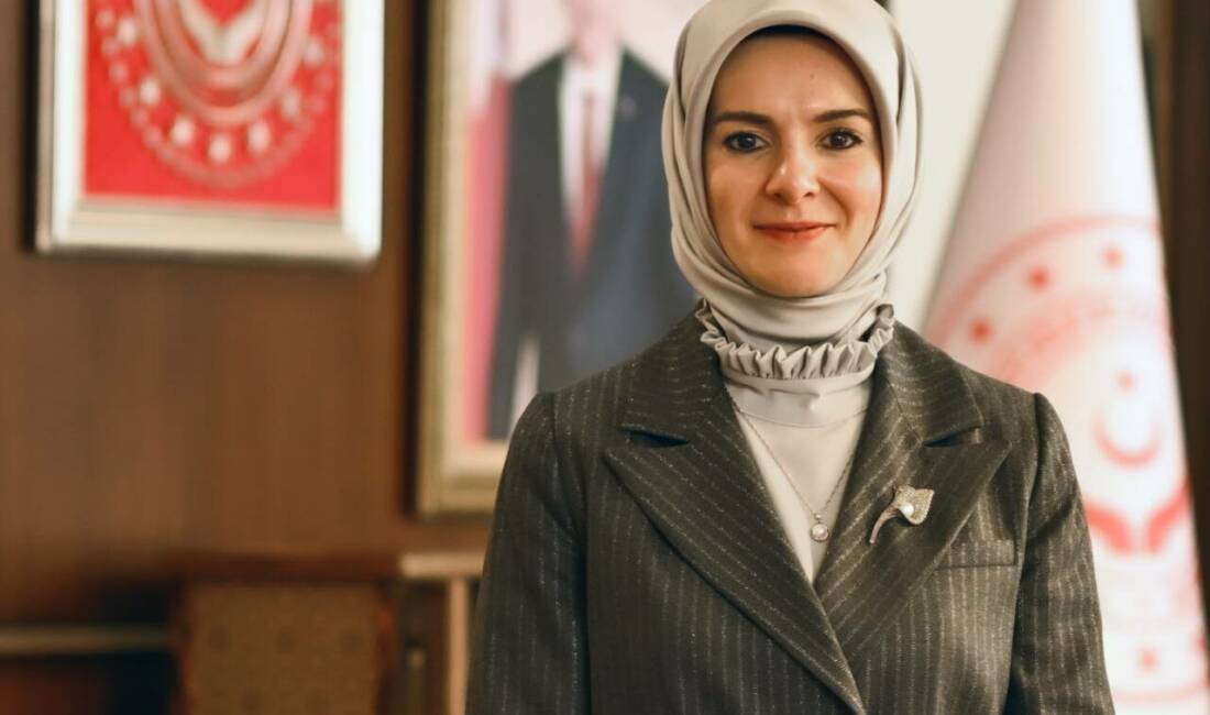  Aile ve Sosyal Hizmetler Bakanı Mahinur Özdemir Göktaş, aile kurumunun