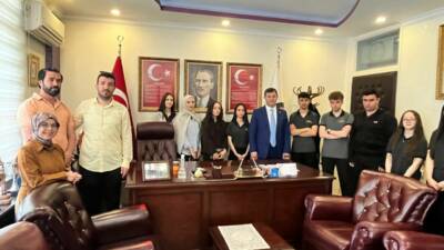 Aksaray’da meslek lisesi öğrencileri Baro Başkanı ile buluşarak avukatlık mesleği