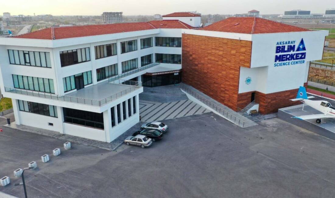 Aksaray Belediyesi tarafından çocuklara ve gençlere yönelik bilim temalı kapsamlı