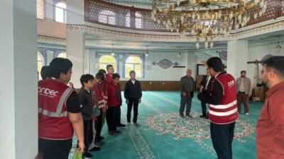 Aksaray Önder Akimder İl Yönetimi, ASÜ Kampüs Camii’nde “Bir Cami