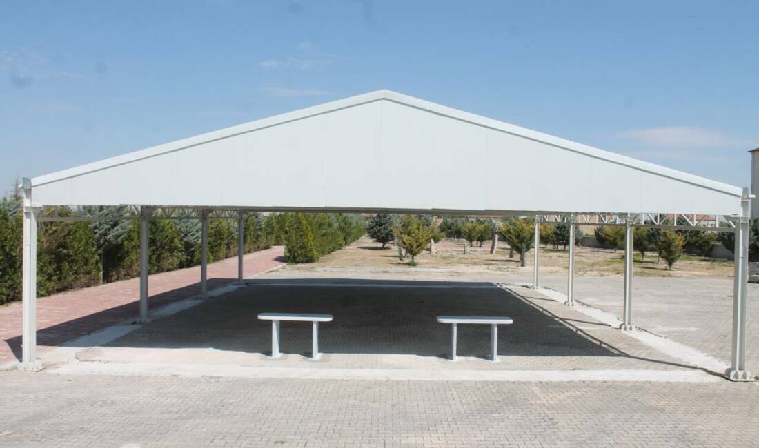 Eşmekaya mezarlığına yeni cenaze namazı alanı Eşmekaya Belediyesi tarafından mezarlık alanında yürütülen cenaze namazı kılma alanı