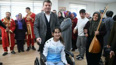 Engelsiz Yaşam Merkezi, özel gereksinimli bireylerin sosyal hayata katılımını artırmaya