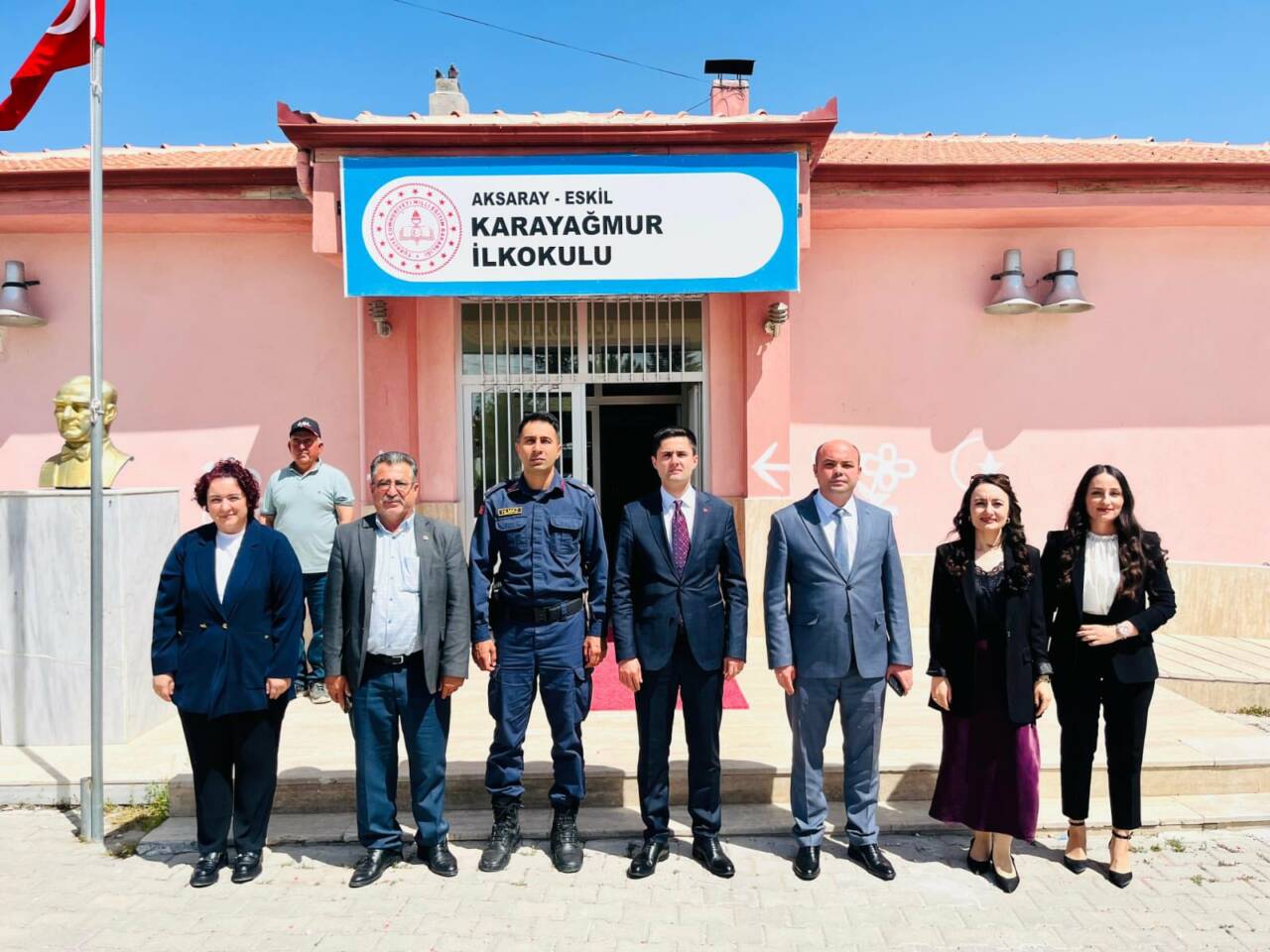 Eskil Kaymakamı Taha Soydaş, köy ve mahalle ziyaretleri kapsamında ilçe