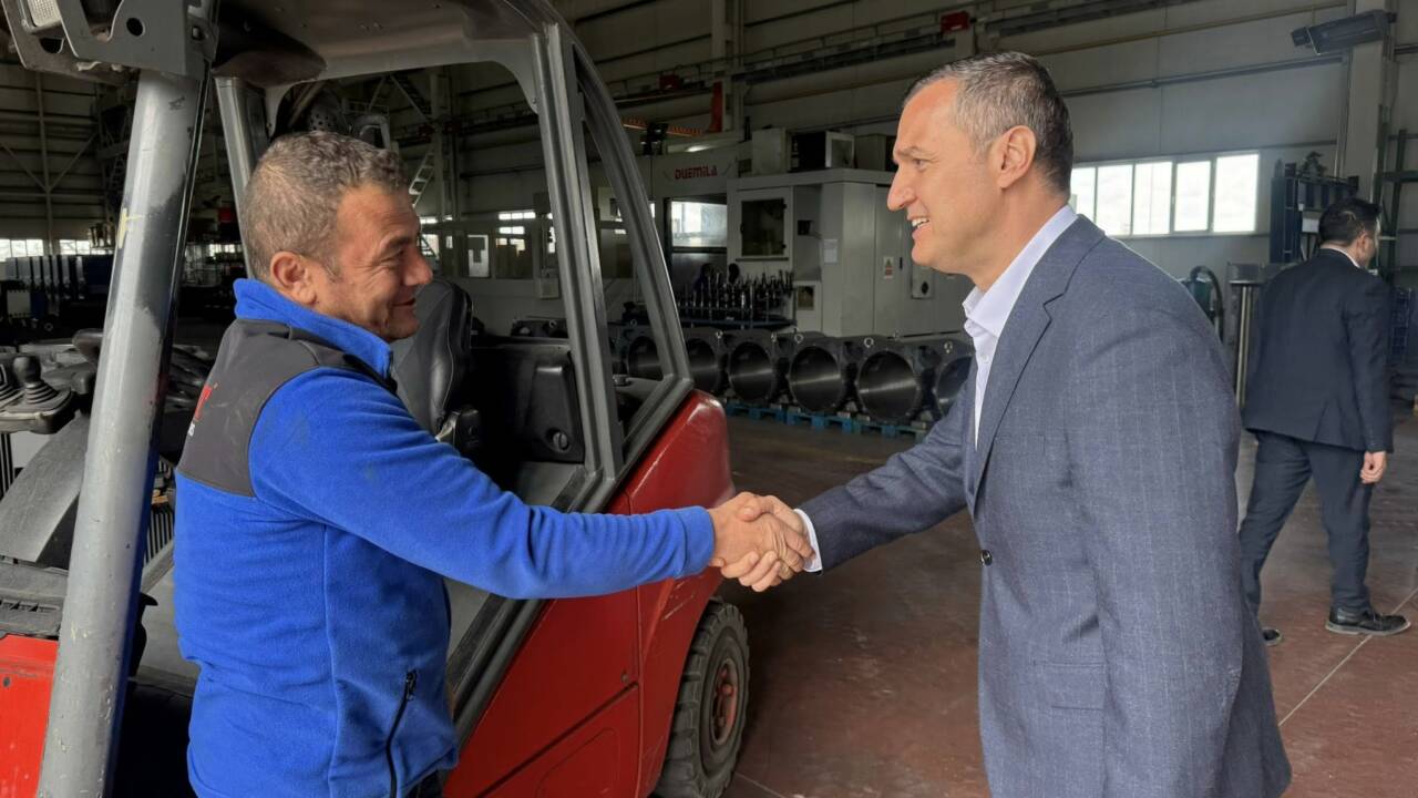 İYİ Parti Aksaray Milletvekili Turan Yaldır, AEMOT Elektrik Motorları Fabrikası’nı