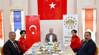 Aksaray’da 21 branşta başarı elde eden 128 sporcu, Vali Murat
