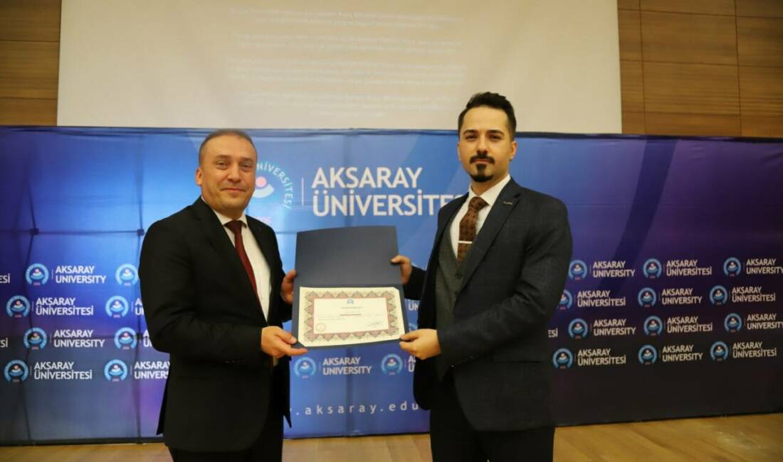 Aksaray Üniversitesi 1. Mühendislik Zirvesi yoğun bir katılımla gerçekleştirildi. Aksaray
