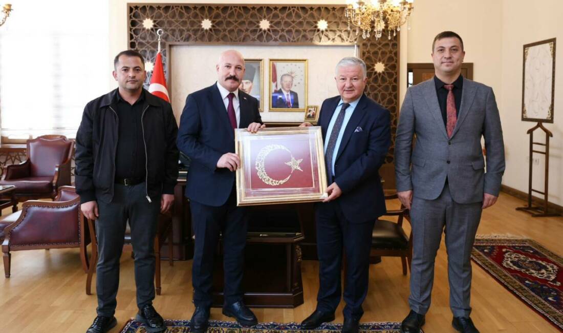 Güvenlik-İş Sendikası Başkanı Ömer Çağrıcı, Murat Duru’yu makamında ziyaret etti.