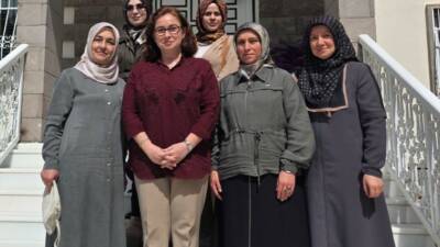 Aksaray İHH Kadın yetkilileri, Murat Duru’nun eşi Elif Duru hanımefendiye