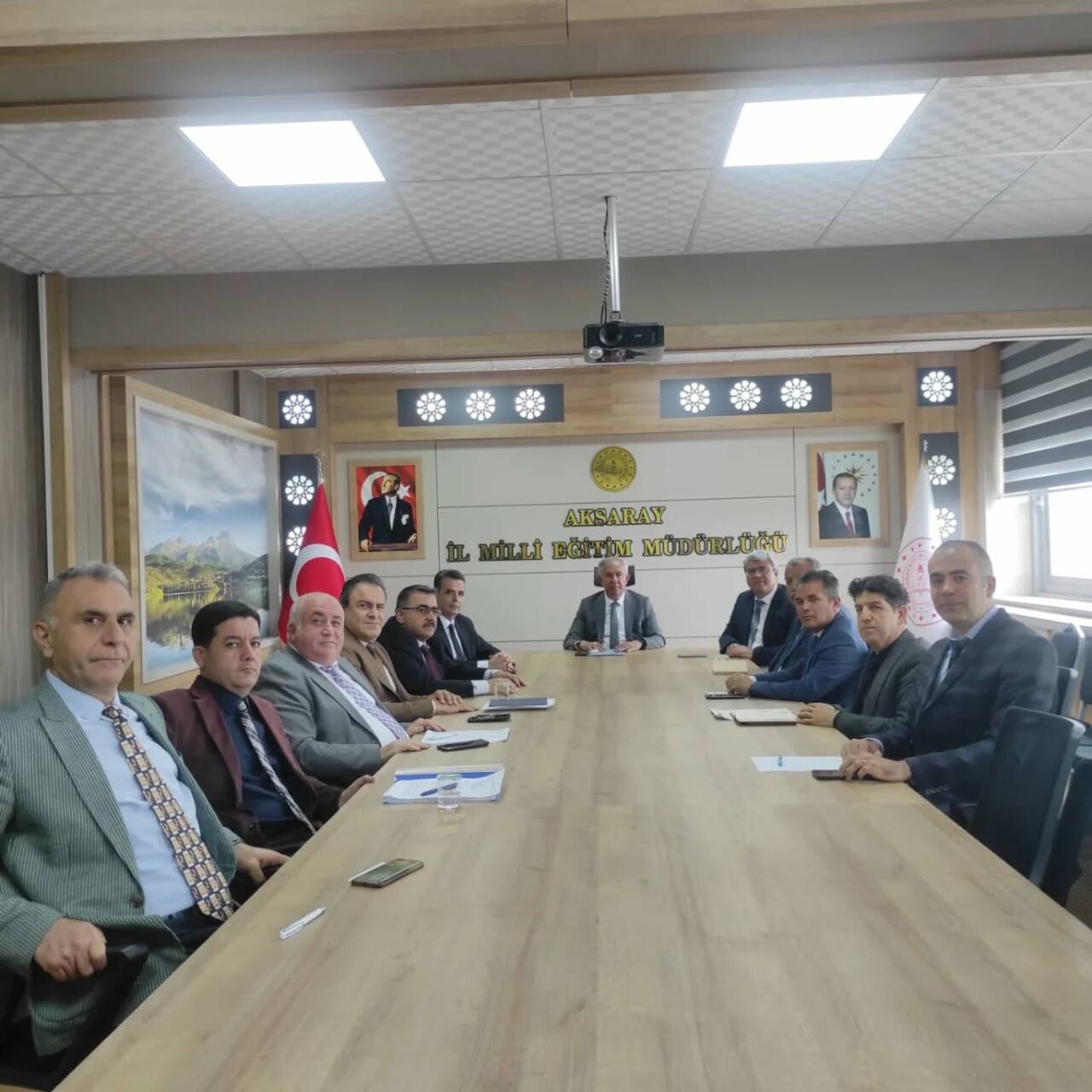 Aksaray İl Millî Eğitim Müdürlüğü bünyesinde, İl Millî Eğitim Müdürü