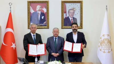 Aksaray’da imzalanan mesleki eğitim protokolüyle öğrencilerin uygulamalı eğitim alması ve