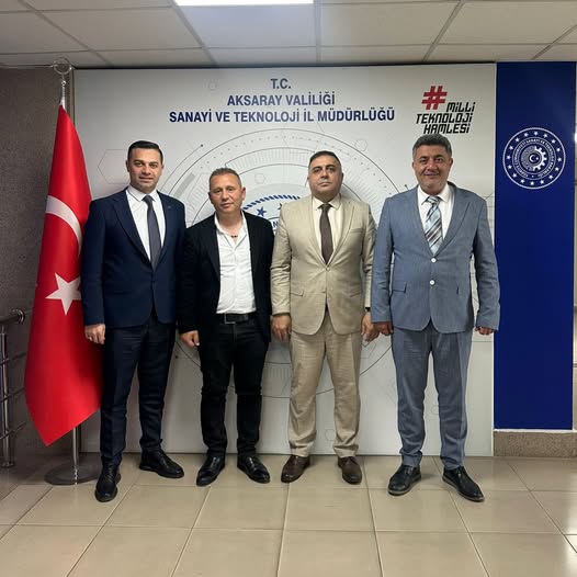 Aksaray Şoförler Odası Başkanı Selim İnç, beraberindeki heyet ile birlikte