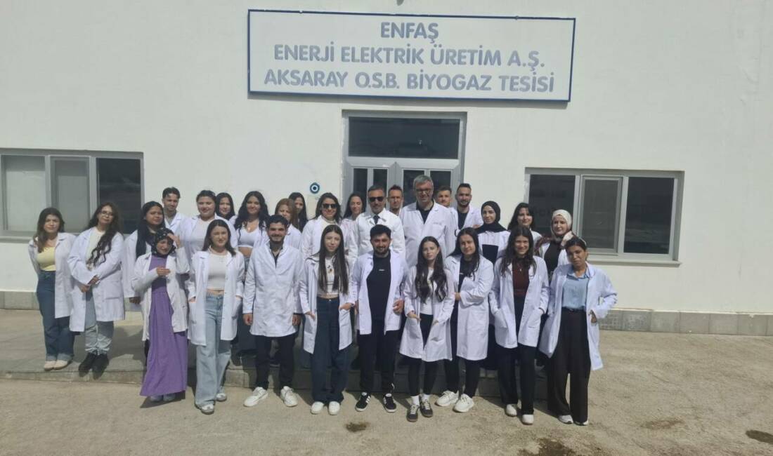 Aksaray Üniversitesi öğrencileri, Sütaş Entegre Tesisleri’nde üretim süreçlerini yerinde inceleyerek