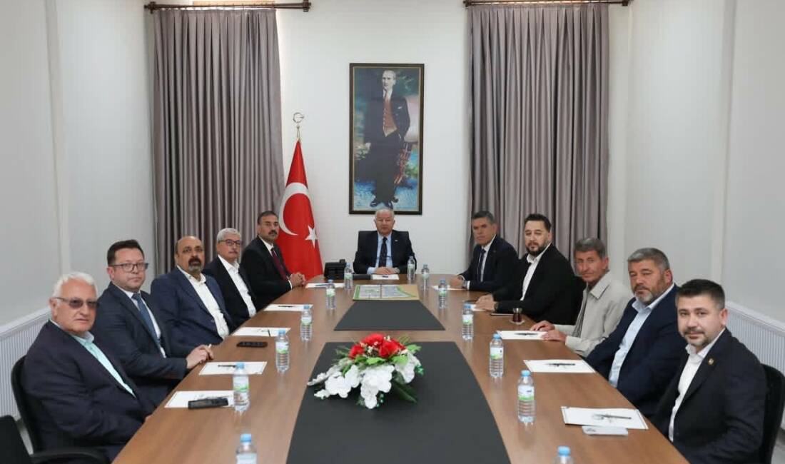 Aksaray Valisi Murat Duru başkanlığında düzenlenen toplantıda Sultanhanı OSB’nin yatırım