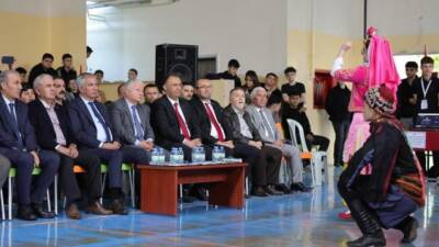 Aksaray’da düzenlenen TÜBİTAK Bilim Fuarı’nda öğrenciler, yenilikçi projeleriyle geleceğe yön