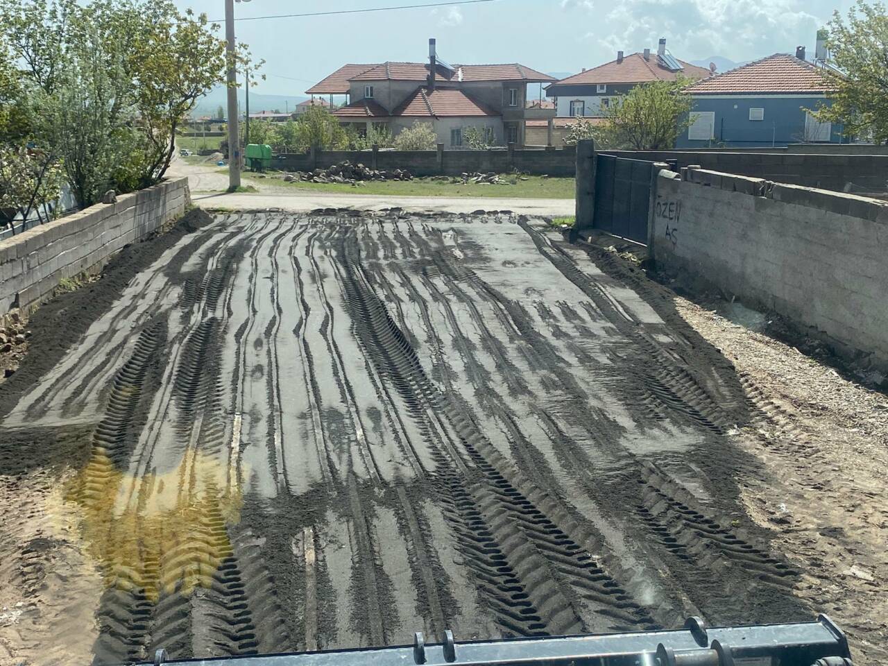 Aksaray’ın Demirci beldesinde altyapı ve ulaşım yatırımları kapsamında hazırlıklar hız