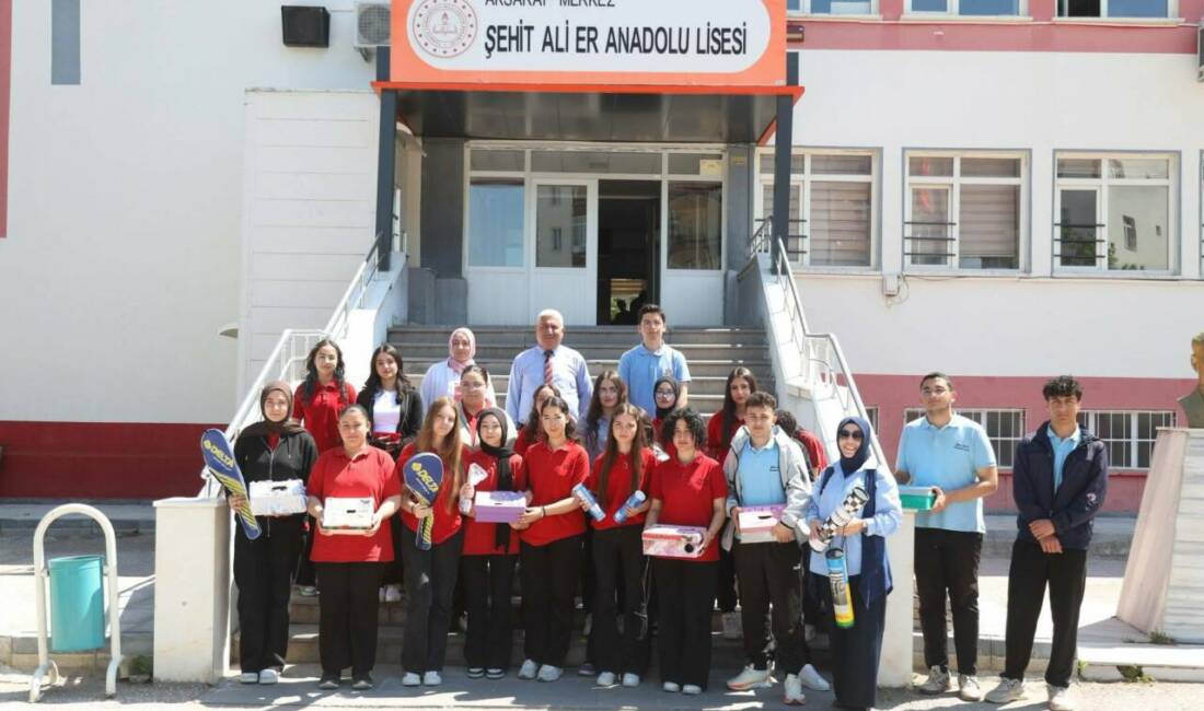 Çevre Haftasında Aksaray Belediyesinden öğrencilere sıfır atık farkındalığı Aksaray Belediyesi, Dünya Çevre Haftası kapsamında genç nesillerde çevre bilinci