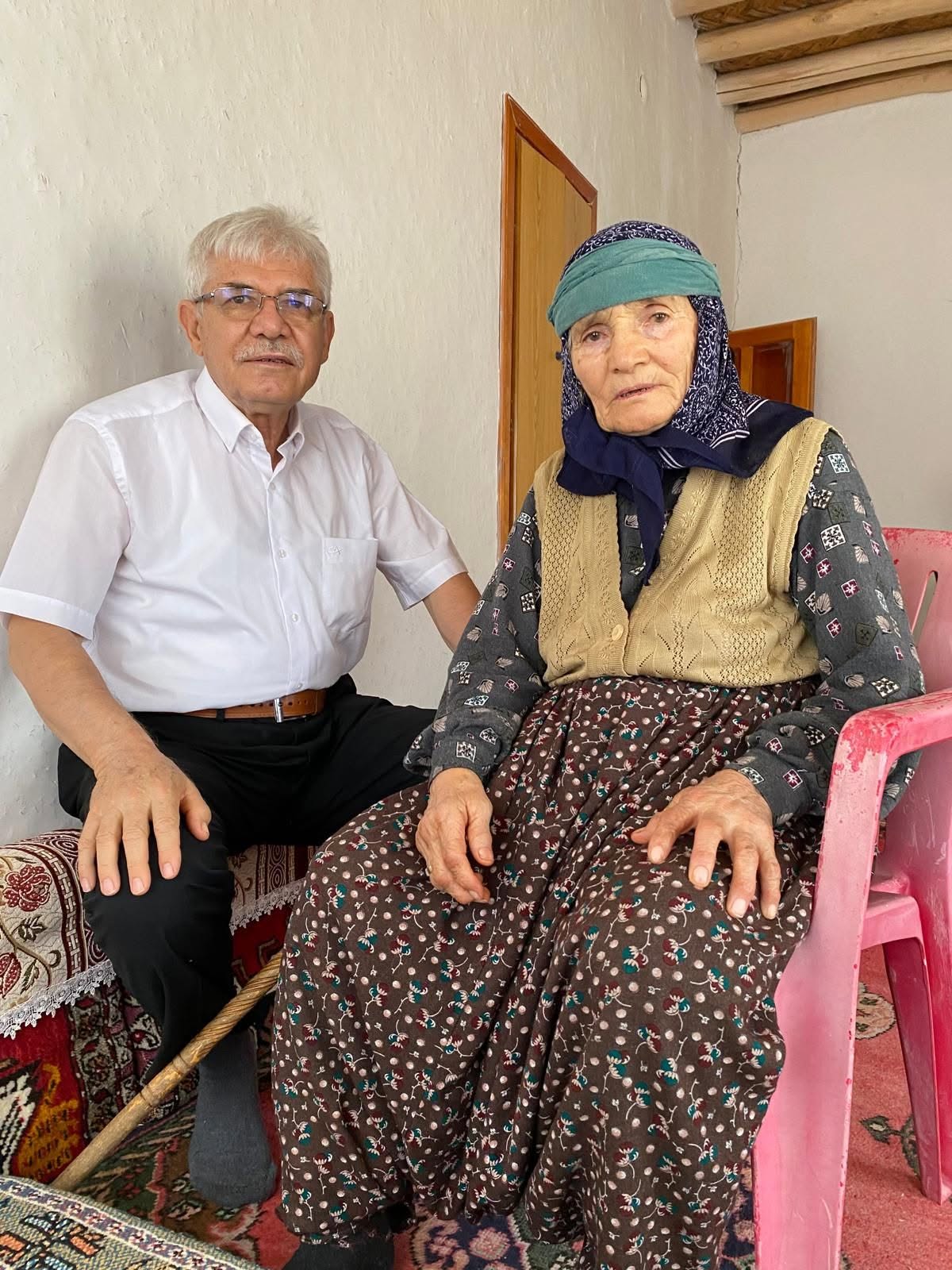 19.Dönem Aksaray Milletvekili İsmet Gür’ün annesi Zekiye Gür hayatını kaybetti.