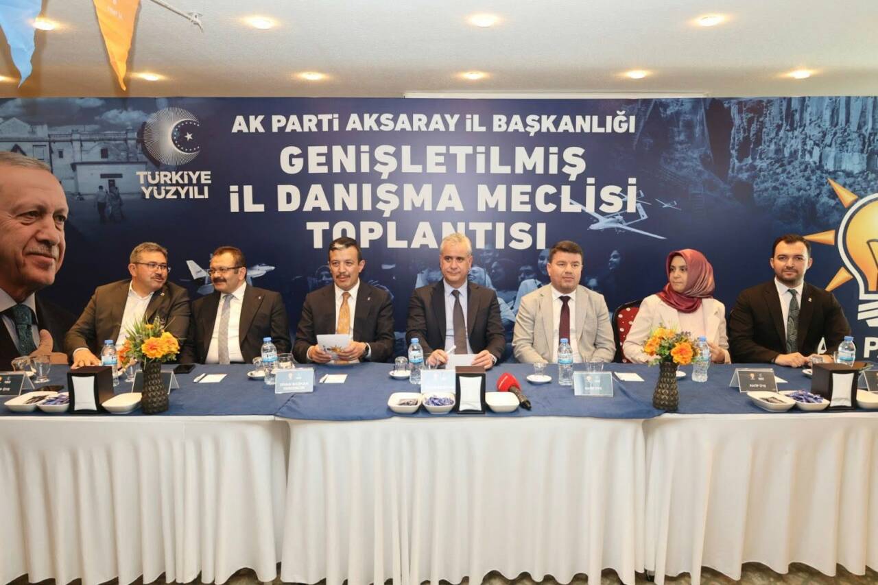 AK Parti Aksaray İl Danışma Meclisi Toplantısı’nda birlik, hizmet ve