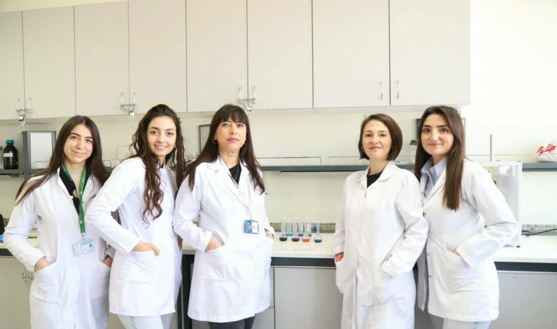 ASÜ’den fonksiyonel hidrojel yara örtülerinin geliştirilmesine yönelik yeni TÜBİTAK Projesi Aksaray Üniversitesi (ASÜ) Fen-Edebiyat Fakültesi Moleküler Biyoloji ve Genetik Bölümü