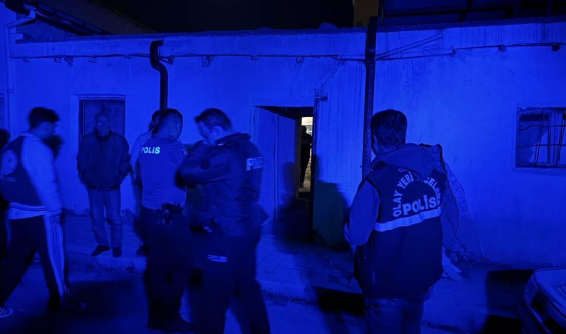 Karaman'da yalnız yaşayan 66 yaşındaki kişi evinde ölü bulundu.