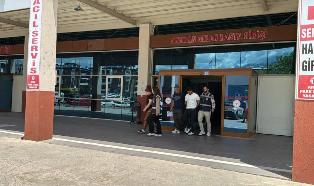 Konya'nın Seydişehir ilçesinde sahte altın operasyonunda 2 şüpheli gözaltına alındı.