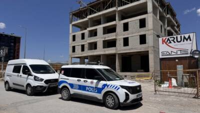 Kayseri'nin merkez Kocasinan ilçesinde, inşaattan düşerek ağır yaralanan işçi hastaneye