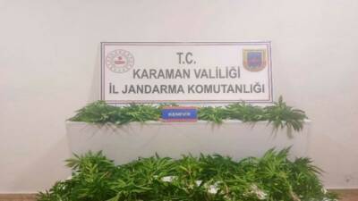 Karaman'da çeşitli suçlardan aranan 140 kişi gözaltına alındı.