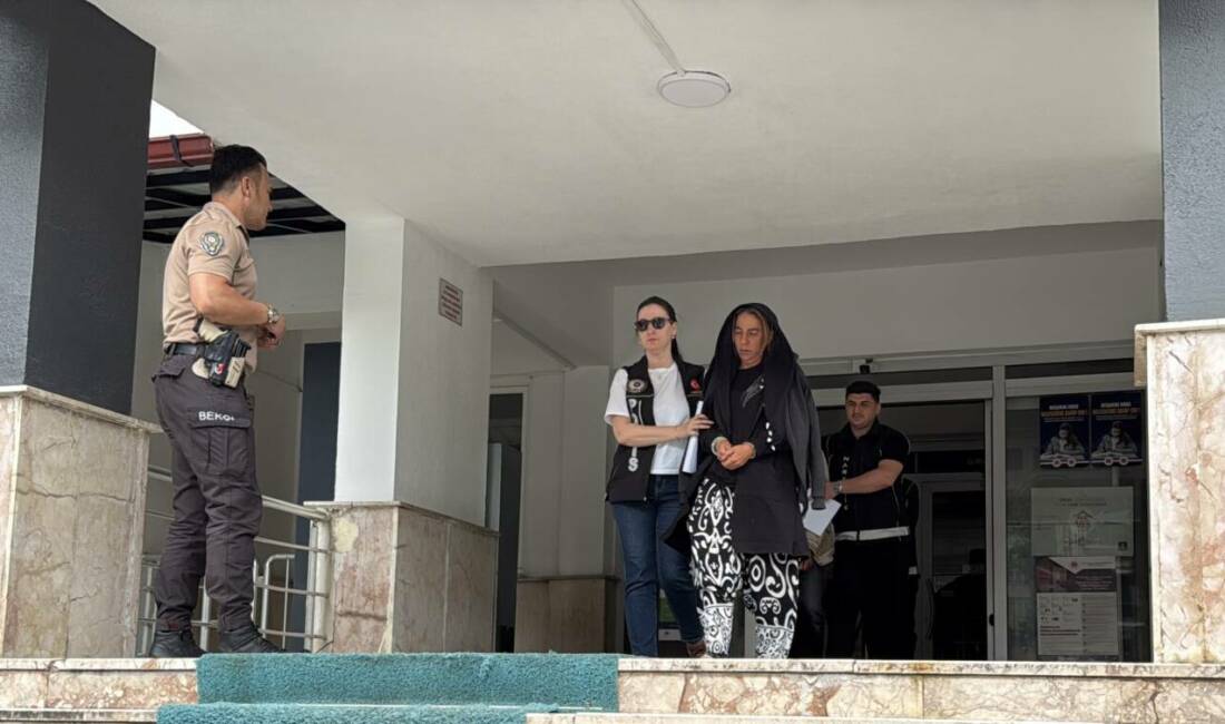 Evinde sentetik uyuşturucu ele geçirilen zanlı tutuklandı Konya'nın Seydişehir ilçesinde düzenlenen uyuşturucu operasyonunda gözaltına alınan şüpheli tutuklandı.