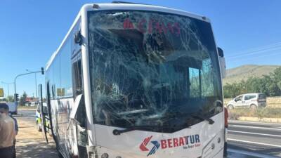 Kırşehir’de iki işçi servisinin karıştığı kazada ilk belirlemelere göre 17