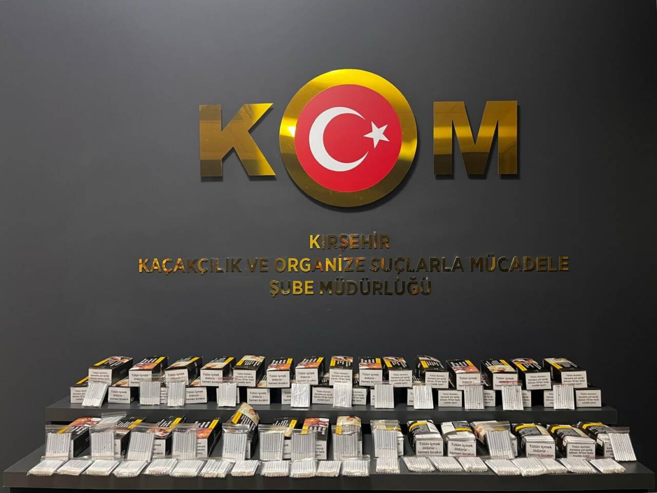 Kırşehir'de 10 bin dolu makaron (filtreli sigara kağıdı) ele geçirildi,