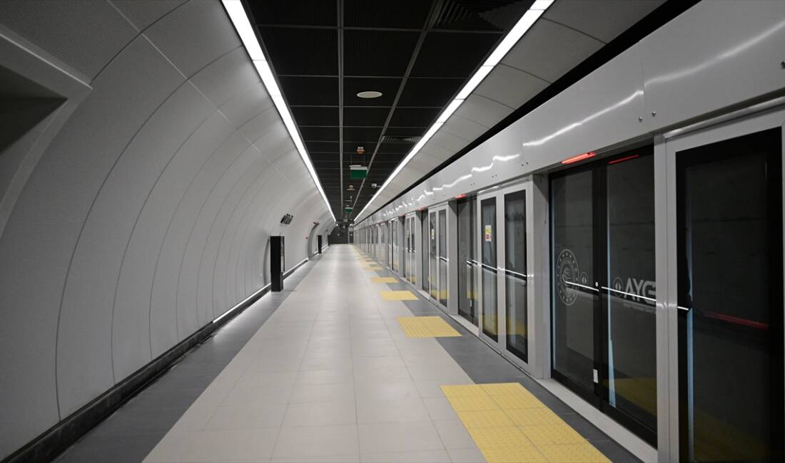 Ulaştırma ve Altyapı Bakanı Uraloğlu, "Türkiye'nin en uzun metro ringinin