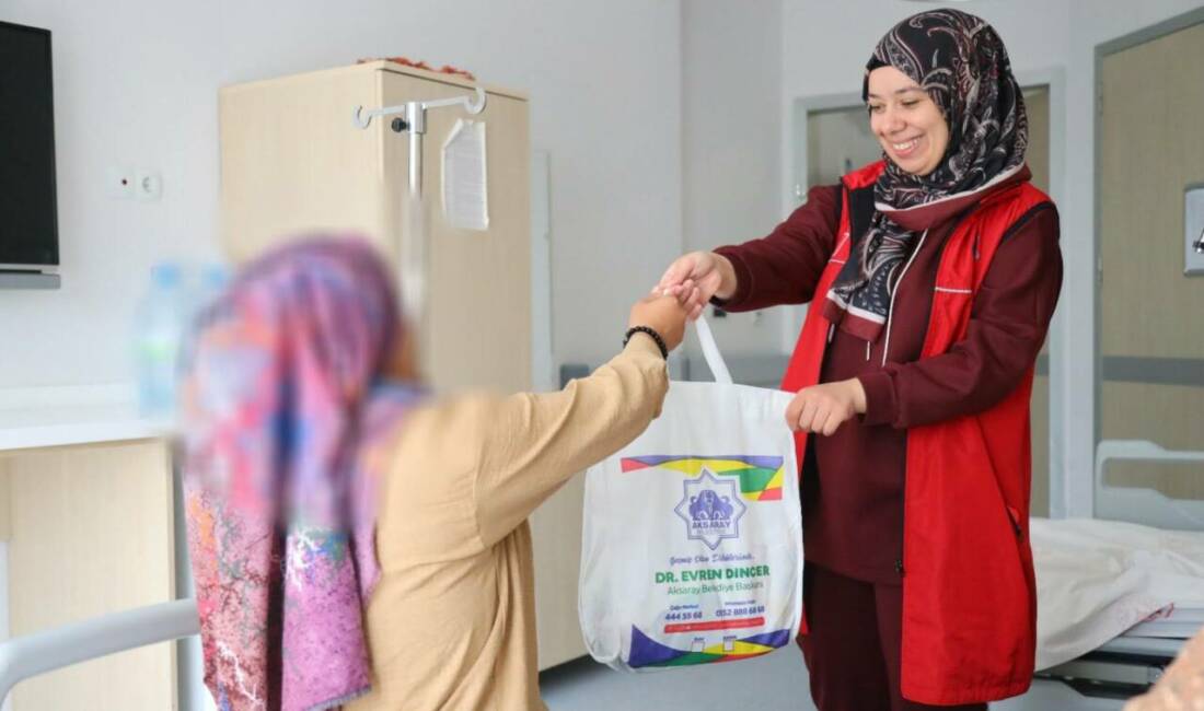 Aksaray Belediyesi’nden hastalara anlamlı destek Aksaray Belediyesi, hasta vatandaşlar için hazırladığı bakım setlerini ulaştırarak hem