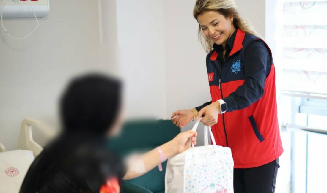 Aksaray’da “Hoş Geldin Bebek” projesiyle ailelere destek Aksaray Belediyesi, yeni doğan bebekler için hazırladığı özel setleri ailelere