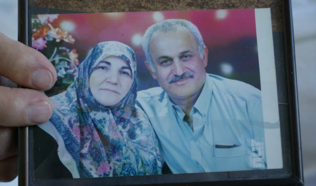 54 yıllık aşkının ardından “Mecnun” oldu Kocaeli'de yaşayan 86 yaşındaki Servet Tuncay, 54 yıl süren evliliğini