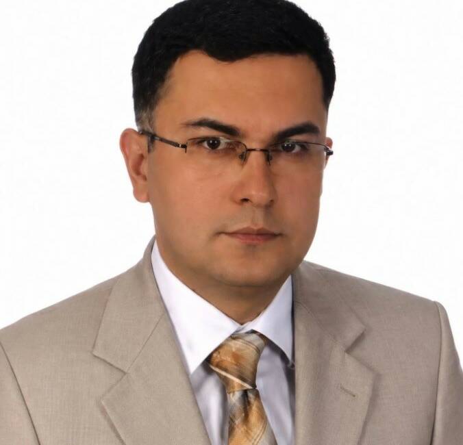 Savcı, duruşma esnasında hayatını kaybetti! Kocaeli'nin Gebze ilçesinde duruşma sırasında geçirdiği kalp krizi sonucu hayatını