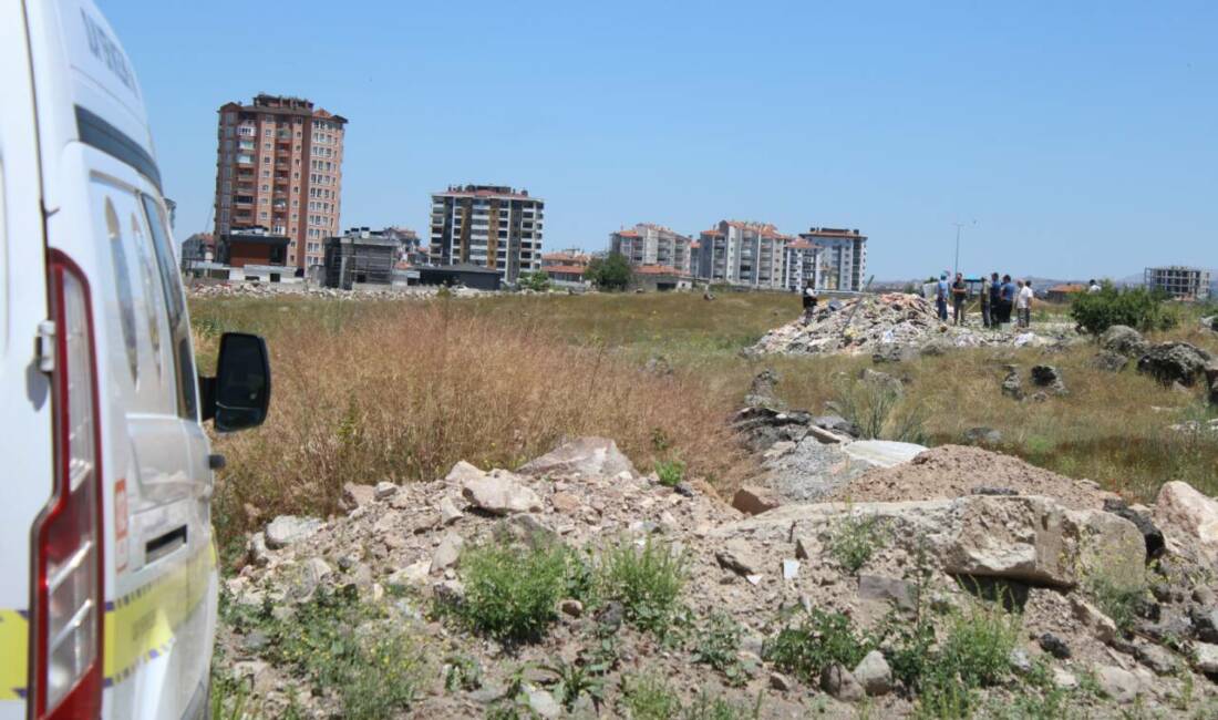 Kayseri'nin Melikgazi ilçesinde boş arazide