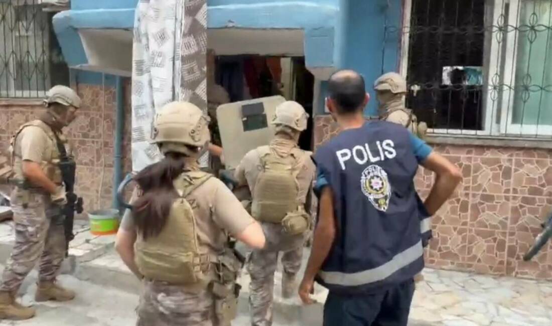 Mersin'in Erdemli ilçesinde bir şahıstan altın zincir ve 3 bin