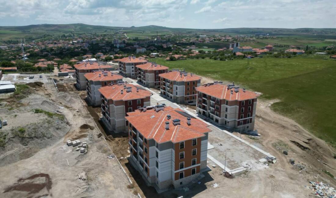 Ağaçören’de TOKİ Konut Projesinde sona doğru: Çalışmalar aralıksız sürüyor Ağaçören Belediye Başkanı Kemal Salman, ilçede yapımı devam eden TOKİ