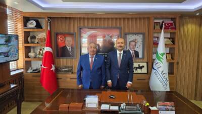 Güzelyurt Kaymakamı Süleyman Arat, Gülağaç Belediye Başkanı Doğan Başbuğ’u ziyaret