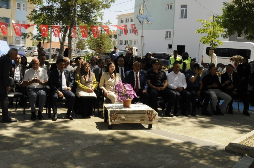 Gülağaç’ta Hayat Boyu Haftası kapsamında düzenlenen sergide kursiyerlerin el emeği