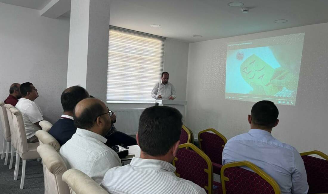 Haziran ayı personel toplantısında yaz kursları gündemi Sultanhanı’nda gerçekleştirilen Haziran ayı personel toplantısında yaz Kur’an kursları başta