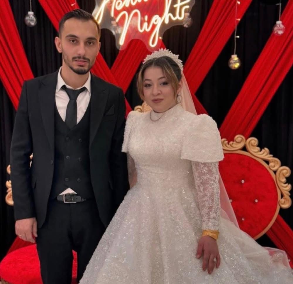 Gümüşhane'nin Torul ilçesinde bir kişi bugün eşini odunla döverek öldürdü.