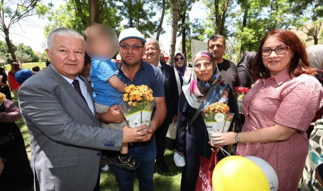 Aksaray’da düzenlenen Koruyucu Aile Şenliği’nde