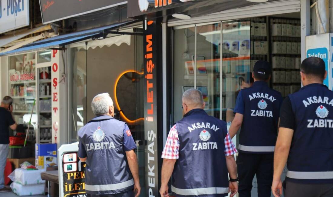 Kaldırımlara Zabıta denetimi: Aksaray’da işgale geçit yok Aksaray Belediyesi Zabıta ekipleri, yayaların güvenli ve rahat şekilde hareket