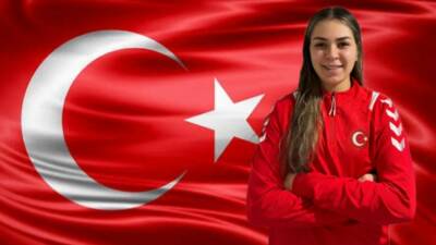 Aksaray Belediyespor Hentbol Takımı sporcusu Sıdıka Öz, Çin’de düzenlenecek U-20
