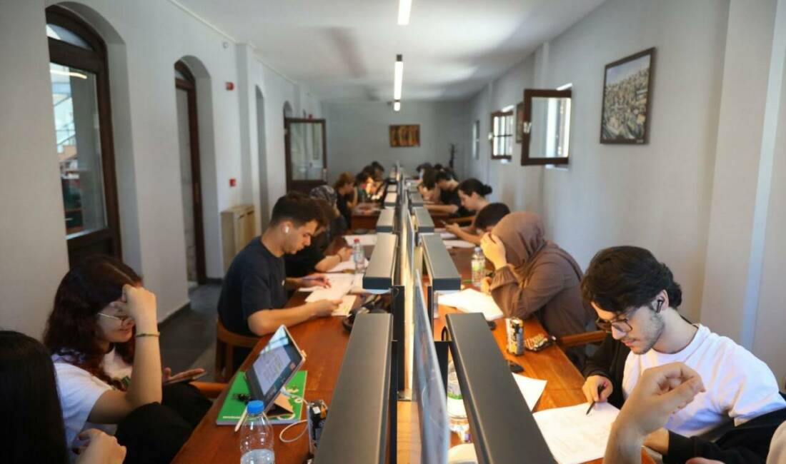 Nuri Yazıcı Kitap Konağı yoğun ilgi görüyor Aksaray Belediyesi’nin “okuyan şehir” vizyonuyla hizmete sunduğu Nuri Yazıcı Kitap