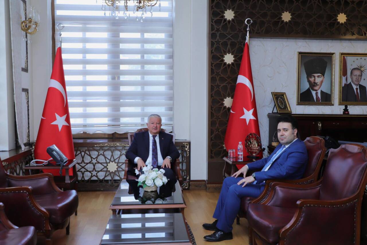 Niğde Cumhuriyet Başsavcı Vekili Kadir Aydın, Aksaray Valisi Murat Duru’yu