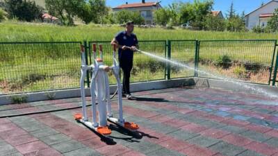 Sultanhanı Ortaokulu tarafından düzenlenen kermes programı, ilçe protokolü, öğrenciler, öğretmenler